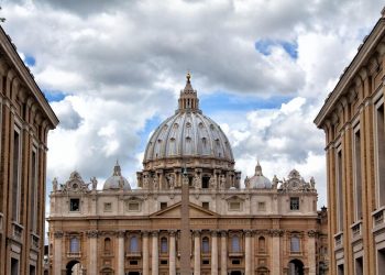 El Vaticano extiende el permiso parental entre sus empleados de uno a tres días