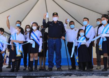 El presidente Alejandro Giammattei resaltó la importancia de fortalecer la educación del país.