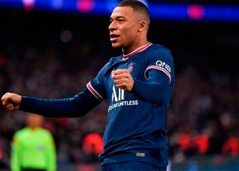 Mbappé se lesiona en el entrenamiento y es duda para enfrentarse al Madrid