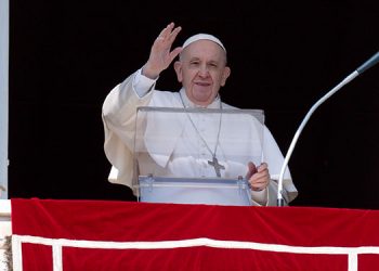 El Papa pide que cese la guerra y respeto al derecho internacional en Ucrania