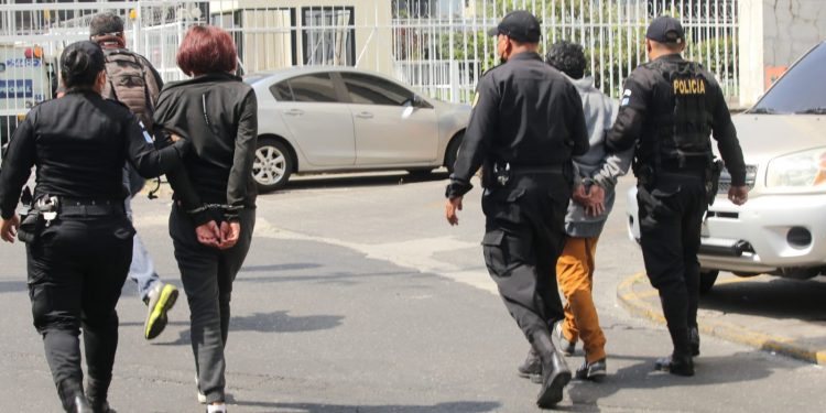 Capturan de manera inmediata a hombre y mujer tras ataque armado