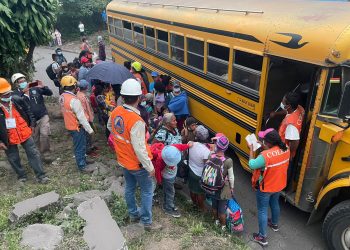 Sistema Conred, en alerta roja institucional por actividad del volcán de Fuego