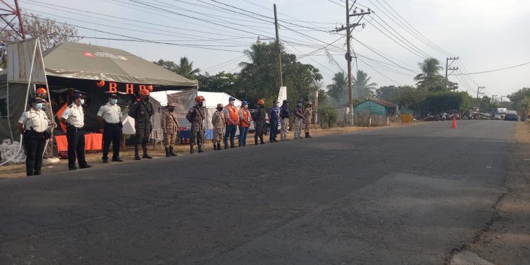 Durante la Semana Santa agentes de la PNC mantienen operativos en todo el territorio/foto: PNC