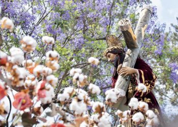 Presidente insta a los guatemaltecos a unirse en oración