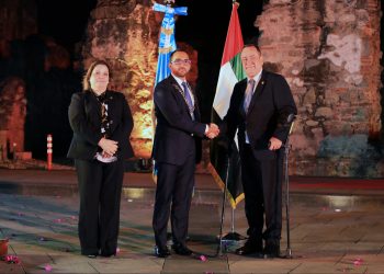 Gobierno y jeque de Sharjah conversan sobre oportunidades de negocio, inversión, turismo y comercio