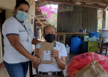 Mis Años Dorados entrega cuarta dotación de alimentos a adultos mayores