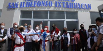 Presidente inaugura ampliación del Centro de Salud de San Ildefonso Ixtahuacán