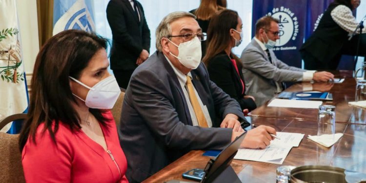 Lanzan plataforma digital para agilizar gestiones de regulación de alimentos y bebidas