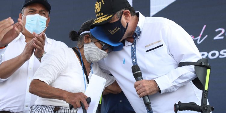 Notifican a nuevos beneficiarios del Programa del Adulto Mayor