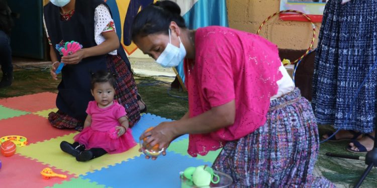 Supervisan avances de programa Acompáñame a Crecer