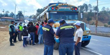 Multan a unidades de transporte por alza en el pasaje