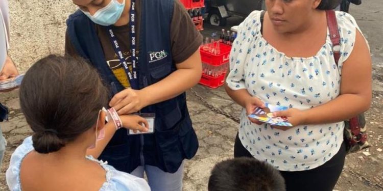 Con esta campaña se promueve la identificación correcta de los menores como medida de prevención.