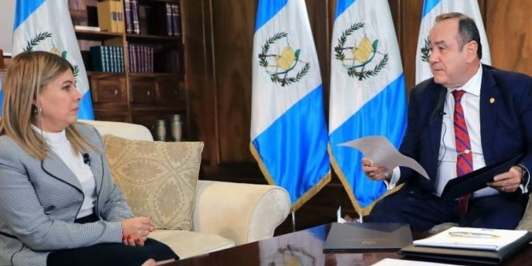 Presidente conoce propuesta de segunda aspirante al puesto de fiscal general y jefe del Ministerio Público