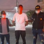 PNC ejecuta detención y expulsión de dos salvadoreños