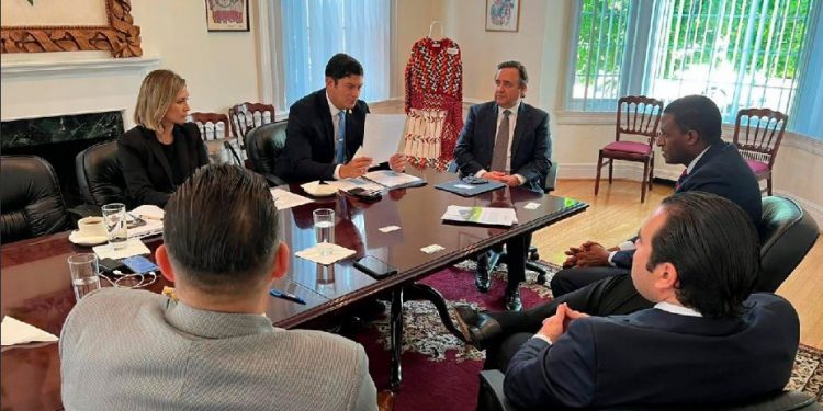 Exponen en Estados Unidos ventajas de invertir en Guatemala