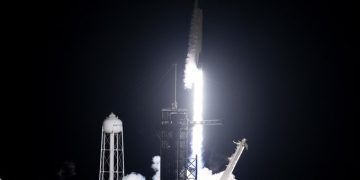 SpaceX envía al espacio otros 40 pequeños satélites