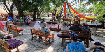 Más de 2 mil 200 millones de quetzales de derrama económica deja la Semana Santa