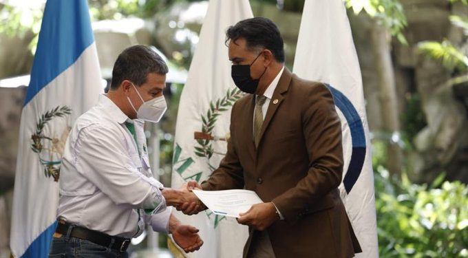 Entregan aporte económico para implementar proyectos de adaptación al cambio climático