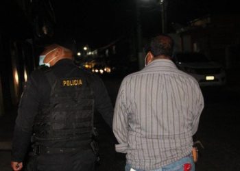 Capturan a presunto coyote y remiten a Migración a cinco venezolanos