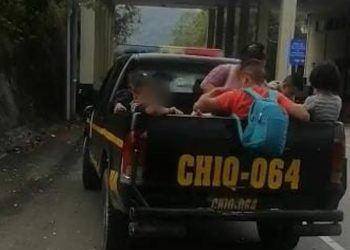 Remiten a Migración a grupo de extranjeros por ingreso irregular al país