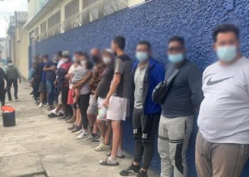 Migrantes trasladados a Camiex.