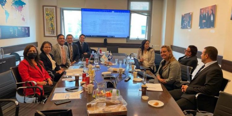 Delegación guatemalteca visita Israel para establecer acuerdo comercial binacional