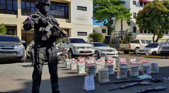 Desmantelan banda criminal acusada de narcotráfico en Puerto Rico