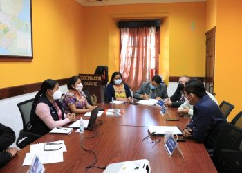 Discuten acciones para reducir embarazos en adolescentes