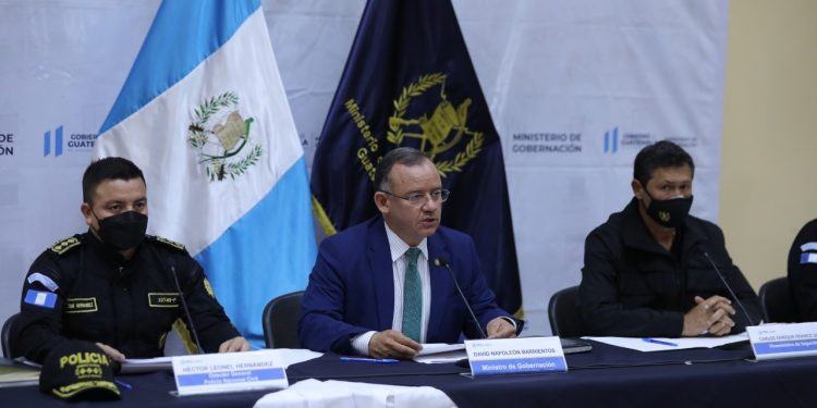 Destacan resultados de capturas y expulsión de presuntos pandilleros salvadoreños