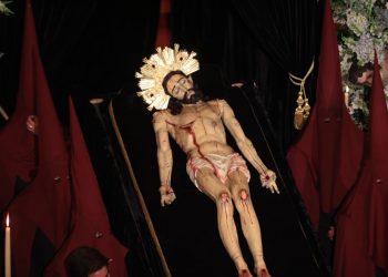 Entregan imagen restaurada del Señor Sepultado