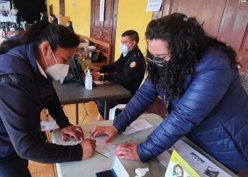 Acercan servicios públicos a pobladores de Colotenango