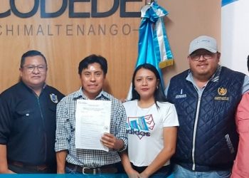 Vecinos de Chimaltenango agradecen próximo mejoramiento de caminos rurales