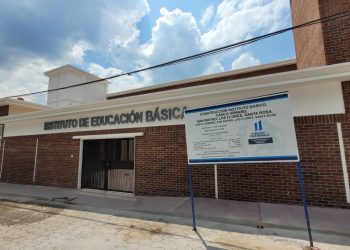 Estudiantes de San Rafael Las Flores estrenan edificio escolar