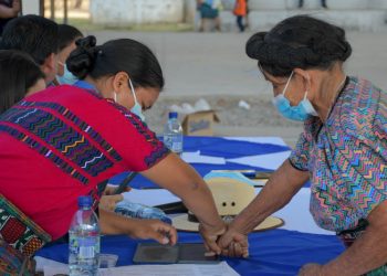 Adultos mayores de Baja Verapaz recibirán aporte económico