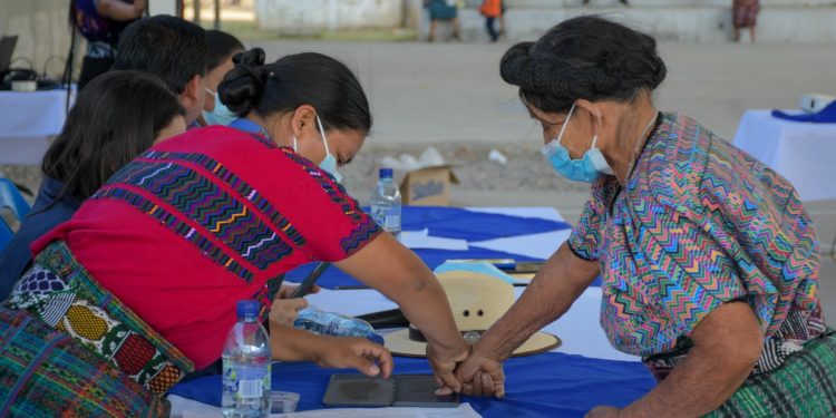 Adultos mayores de Baja Verapaz recibirán aporte económico