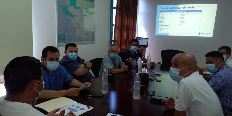 Comisión departamental promueve mejoras en servicios de Salud de Petén