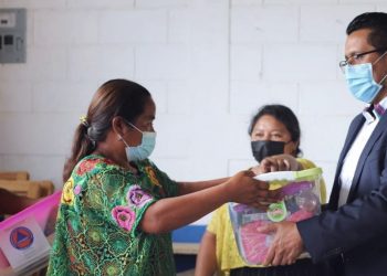Llevan ayuda a familias afectadas por lluvias en Alta Verapaz