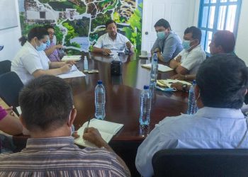 Comunitarios de Las Cruces gestionan legalización de terrenos