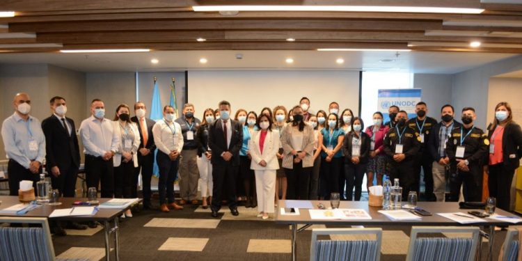 Inauguran taller sobre uso de sustancias químicas en la producción de drogas