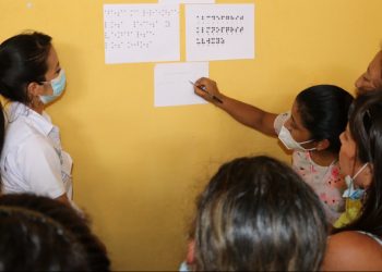 Docentes se capacitan para atender a estudiantes con necesidades especiales