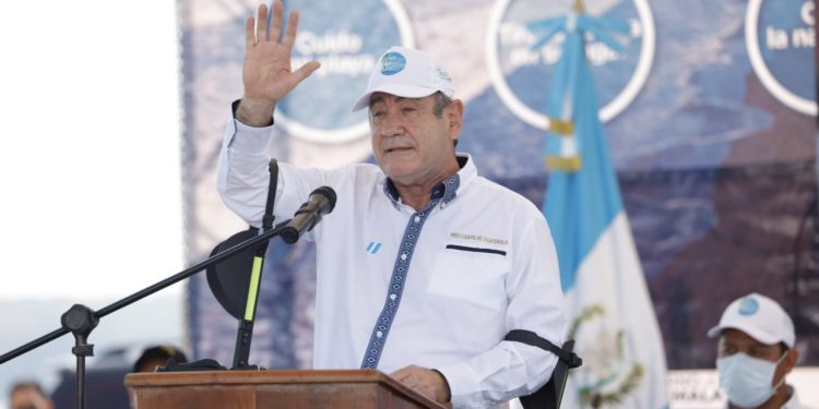 Presidente Alejandro Giammattei