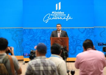 Dan a conocer precios de referencia del gas propano, diésel y gasolina regular