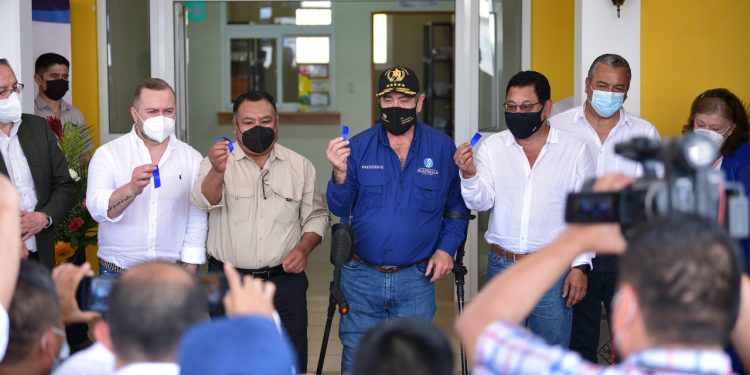 Inauguran centro de salud