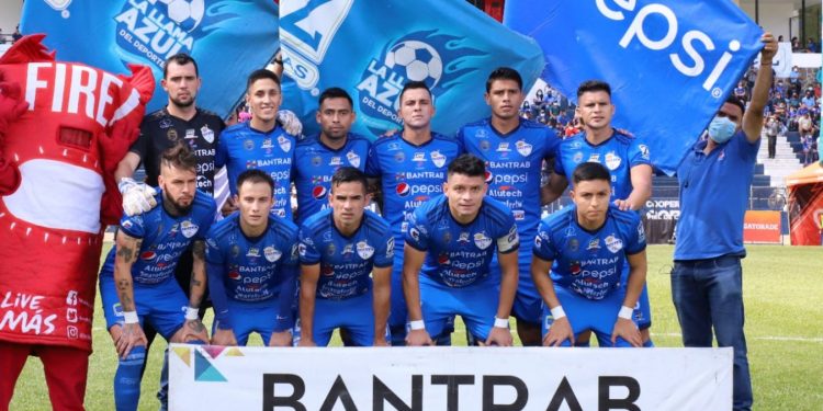 Cobán Imperial, líder del Clausura 2022