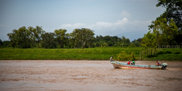 MARN mantiene acciones para la limpieza del rio Motagua.