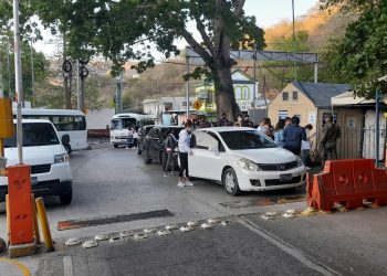 efectúan-controles-migratorios