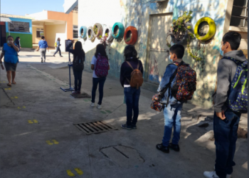 Ministerio de Educación evalúa nuevas disposiciones sanitarias para los centros educativos