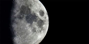 Antiguo impacto colosal en la Luna marcó las diferencias entre sus caras
