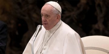 El Papa pide rezar por personal sanitario que muestra valor en pandemia