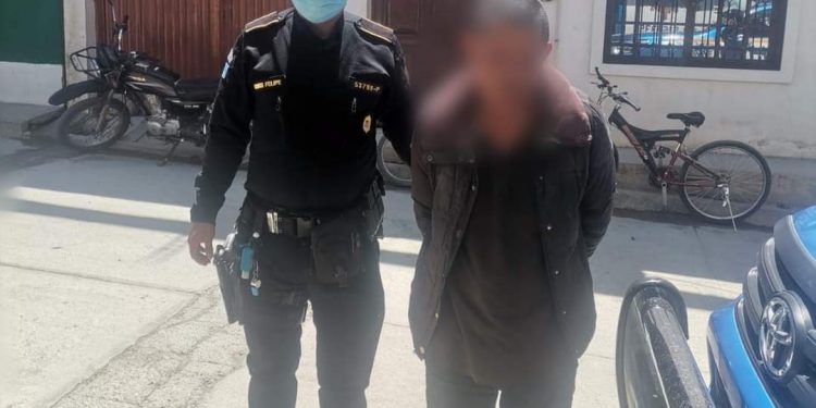 Capturan a presunto responsable de iniciar incendio forestal en Quiché